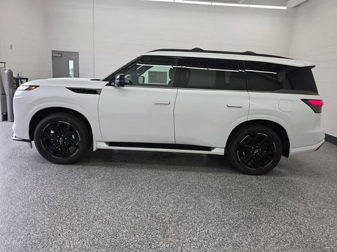 New 2026 INFINITI QX80 4WD w/ Sport Exterior Package image 2