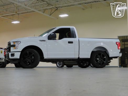 Used 2017 Ford F150 XL w/ Equipment Group 101A Mid image 11