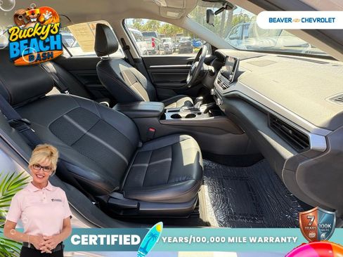 Used 2024 Nissan Altima 2.5 SR FWD image 17