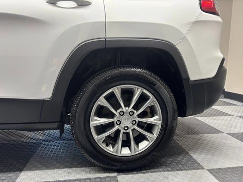 Used 2021 Jeep Cherokee Latitude Lux AWD/4WD image 11