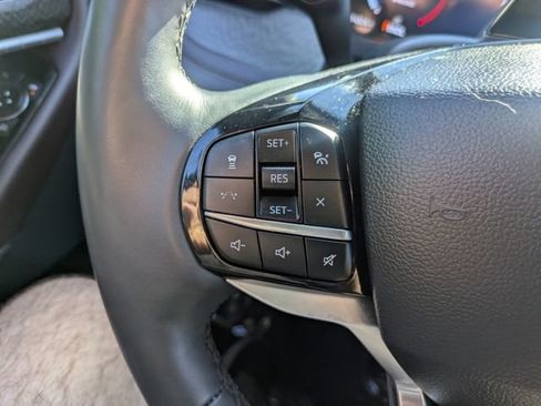 Used 2025 Ford Explorer Platinum AWD/4WD image 24