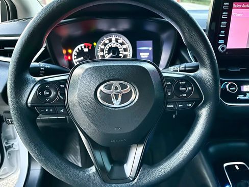 Used 2022 Toyota Corolla LE FWD image 20