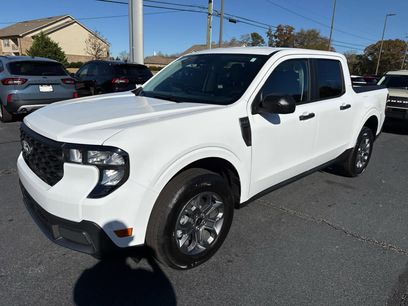 New 2025 Ford Maverick XLT w/ Equipment Group 301A