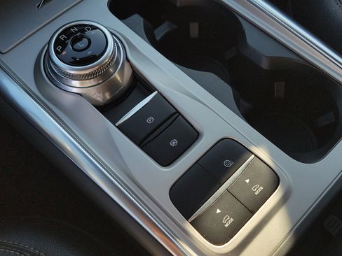 Used 2023 Ford Explorer Limited image 10