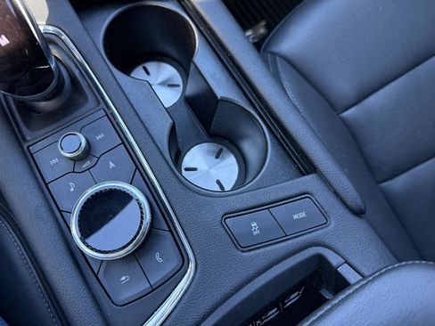 Certified 2021 Cadillac XT6 Premium Luxury image 18