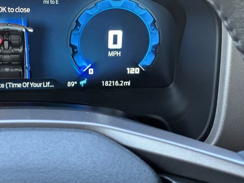 Used 2025 Ford Bronco Outer Banks AWD/4WD image 28