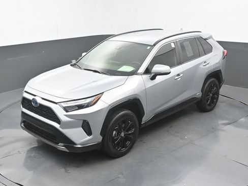 Used 2023 Toyota RAV4 SE AWD/4WD image 29