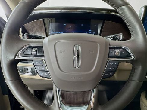 New 2024 Lincoln Navigator L Reserve image 11
