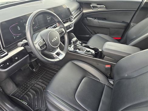 Used 2024 Kia Sportage EX image 20