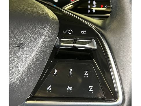 Used 2024 Cadillac Lyriq Luxury RWD image 25
