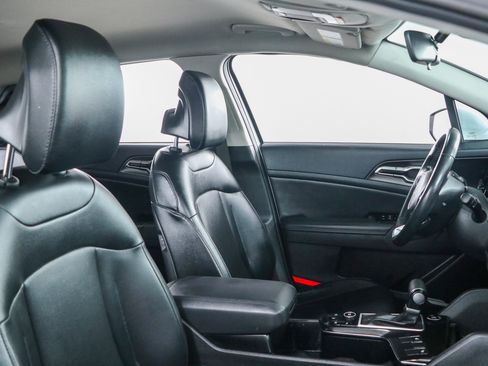 Used 2023 Kia Sportage EX FWD image 26