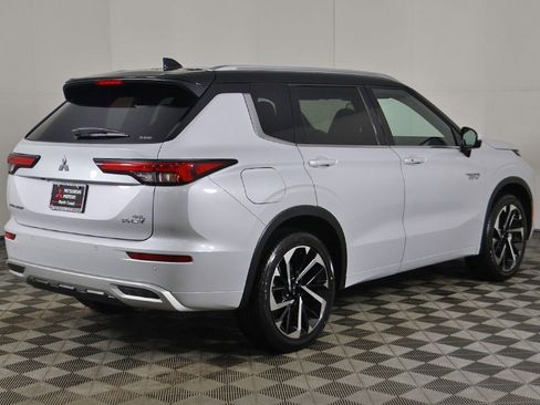 New 2025 Mitsubishi Outlander SEL image 14