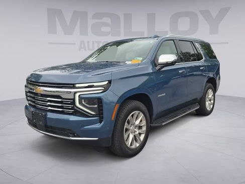 Used 2025 Chevrolet Tahoe Premier AWD/4WD image 1