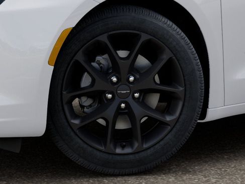 New 2027 Chrysler Pacifica Select AWD/4WD image 38