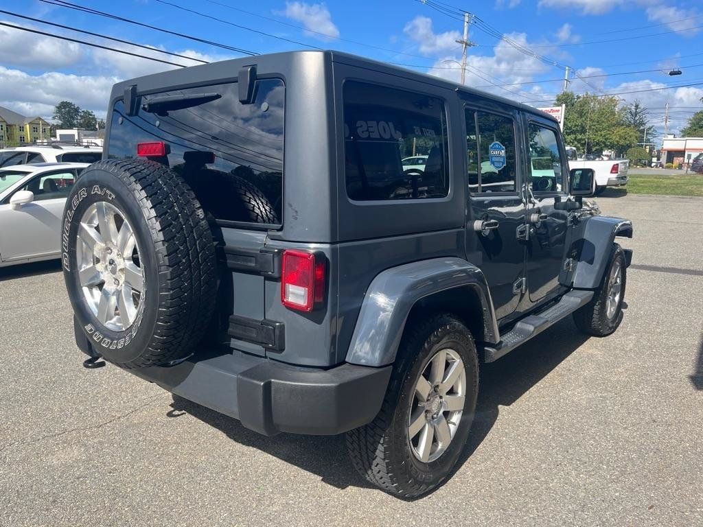 Used 2017 Jeep Wrangler Unlimited Sahara w/ Dual Top Group AWD/4WD image 3