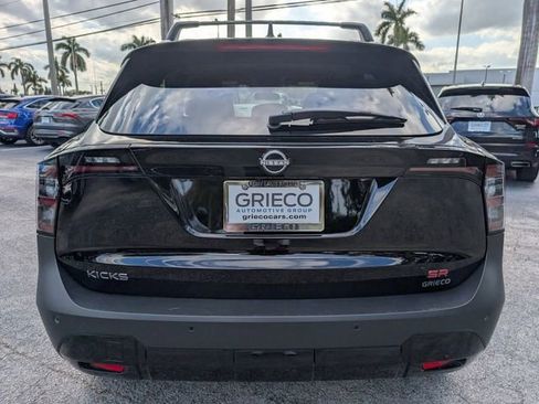 Used 2025 Nissan Kicks SR image 13