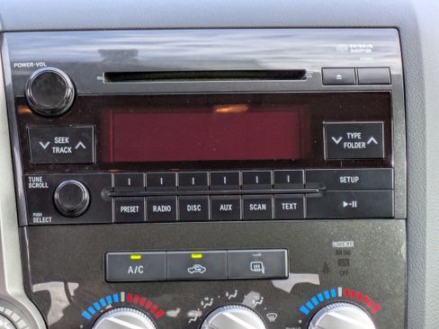 Used 2012 Toyota Tundra 4x4 Double Cab image 19