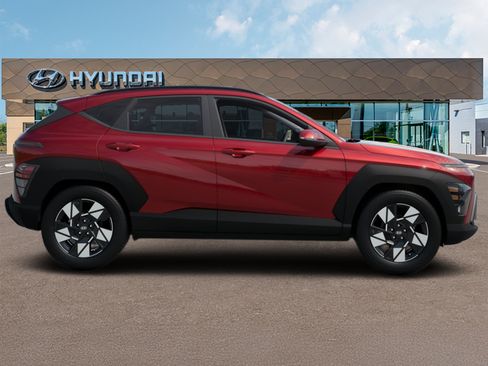 Used 2025 Hyundai Kona SEL FWD image 5