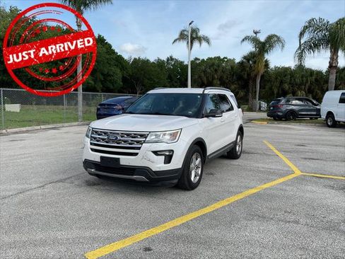 Used 2018 Ford Explorer XLT w/ Equipment Group 202A image 1
