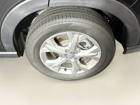 Used 2025 Honda HR-V LX image 11