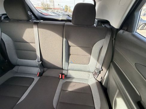 Used 2025 Chevrolet TrailBlazer LT image 35