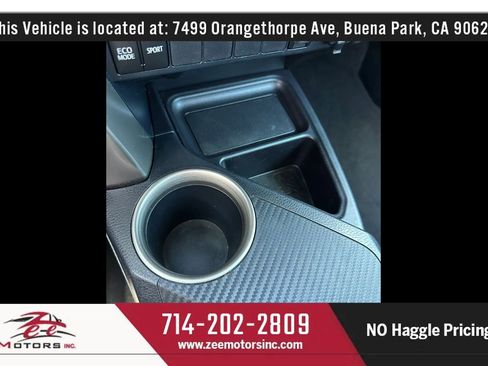 Used 2015 Toyota RAV4 LE image 27