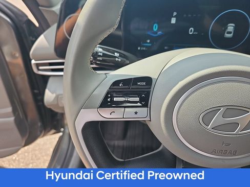 Certified 2025 Hyundai Elantra SEL FWD image 16