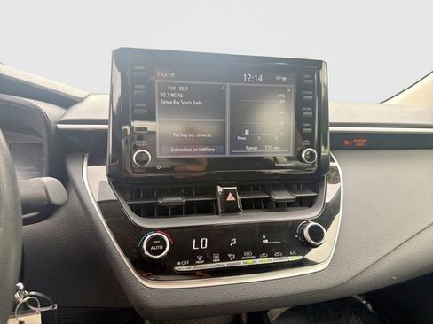 Used 2022 Toyota Corolla LE FWD image 26