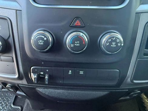 Used 2016 RAM 2500 Tradesman w/ Chrome Appearance Group AWD/4WD image 24