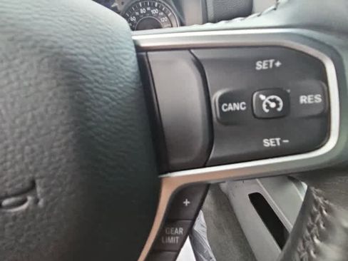 Used 2019 RAM 1500 Big Horn AWD/4WD image 16