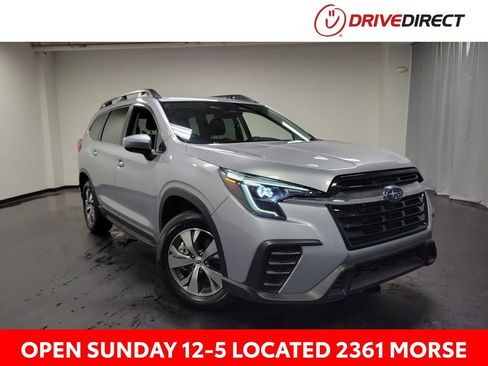 Used 2025 Subaru Ascent Premium AWD/4WD image 1