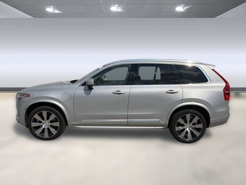 Used 2024 Volvo XC90 T8 Plus w/ Protection Package Premier AWD/4WD image 2