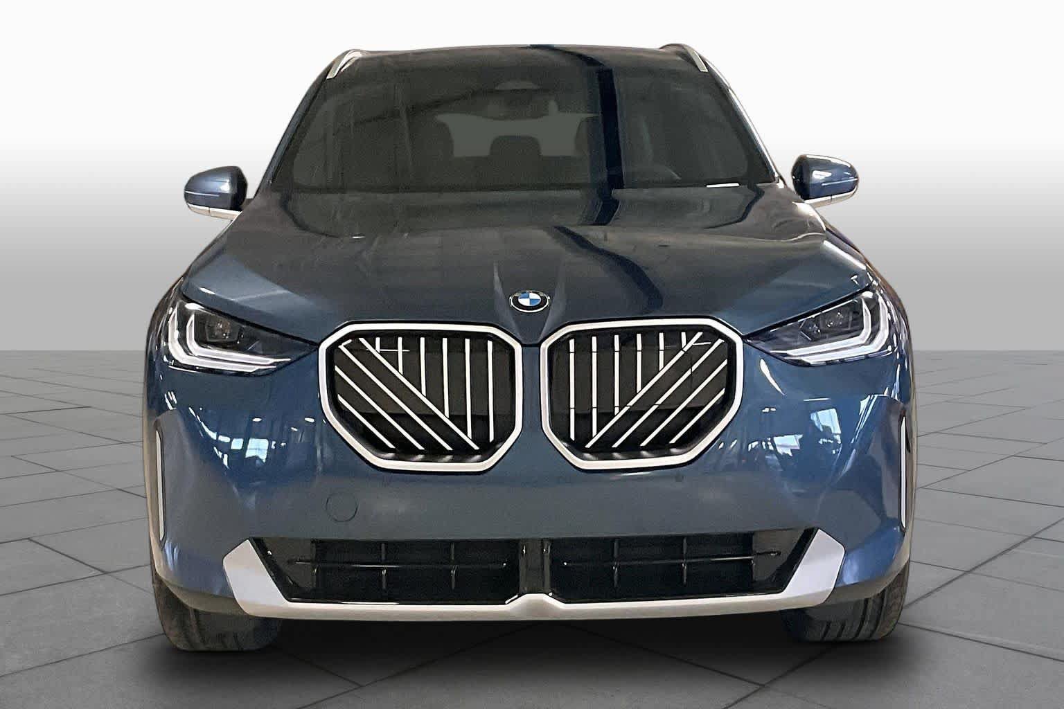 Used 2026 BMW X3 xDrive30i w/ Convenience Package AWD/4WD image 3