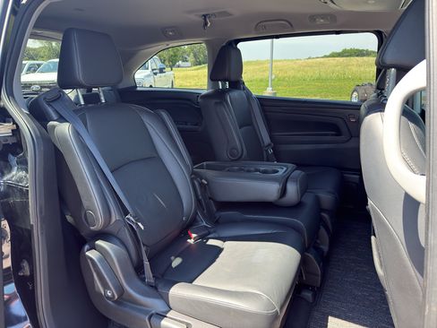 Used 2021 Honda Odyssey EX-L image 17