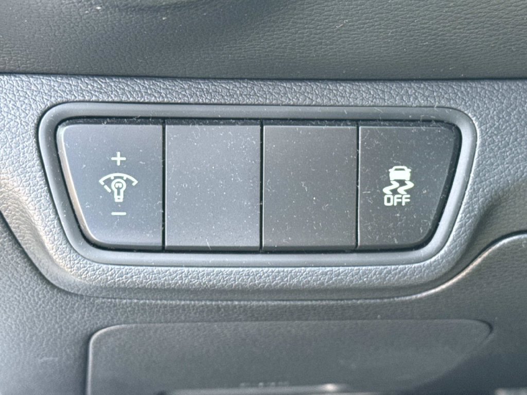Used 2024 Kia Forte LXS FWD image 27