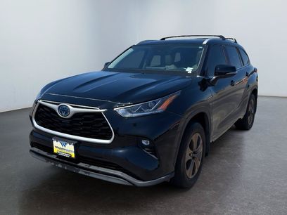 Used 2023 Toyota Highlander Bronze Edition