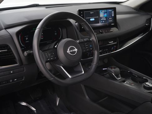 Used 2024 Nissan Rogue SL image 24