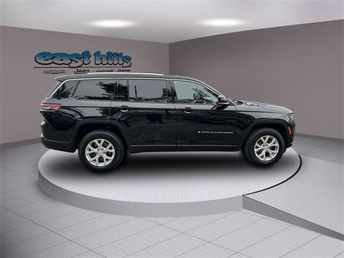 Certified 2023 Jeep Grand Cherokee L Limited w/ Luxury Tech Group II image 2