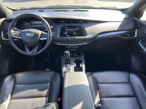 Certified 2023 Cadillac XT4 Luxury w/ Cold Weather Package image 12