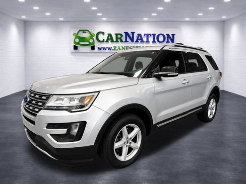 Used 2016 Ford Explorer XLT w/ Equipment Group 202A AWD/4WD image 1