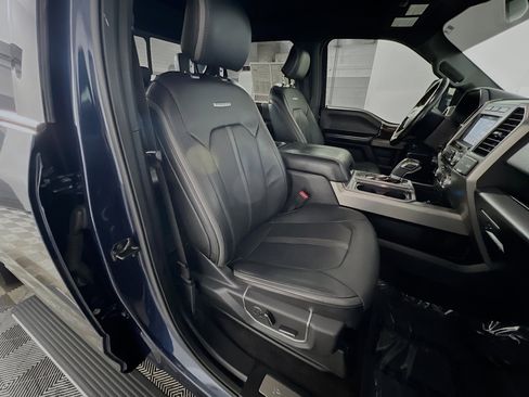 Used 2017 Ford F150 Platinum w/ Equipment Group 701A Luxury image 31