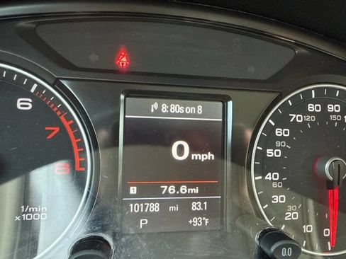 Used 2016 Audi Q5 2.0T Premium Plus w/ Technology Package AWD/4WD image 9