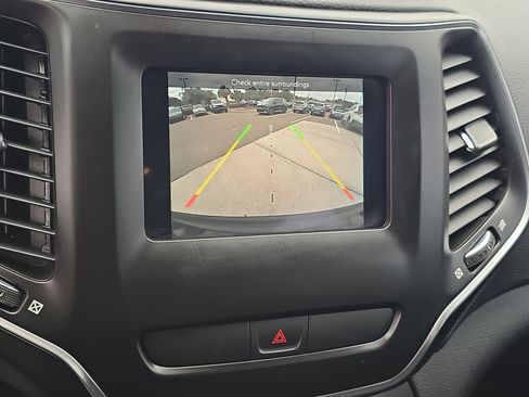 Used 2020 Jeep Cherokee Latitude image 25