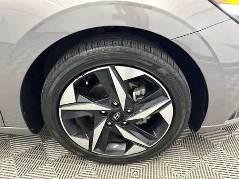 Used 2023 Hyundai Elantra Limited w/ Cargo Package FWD image 14