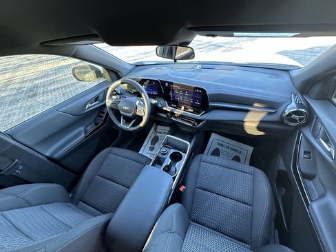 New 2026 Chevrolet Equinox LT image 9