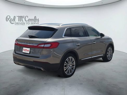 Used 2017 Lincoln MKX Reserve w/ Lincoln MKX Climate Package FWD image 5