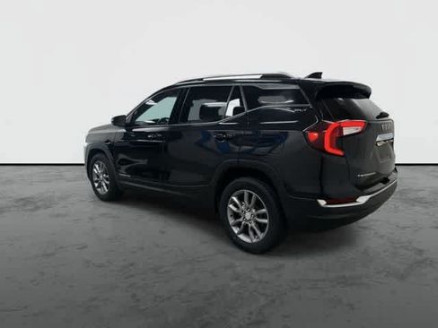 Used 2024 GMC Terrain SLT FWD image 9