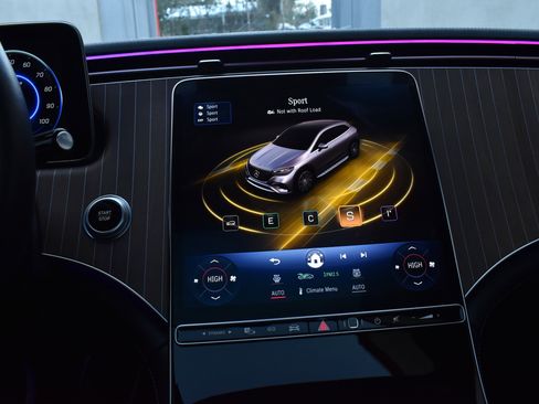 Used 2023 Mercedes-Benz EQE 500 4MATIC SUV image 36