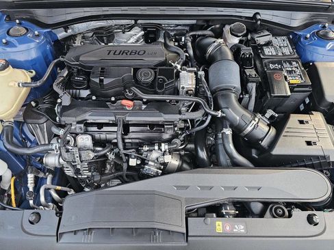 Used 2022 Kia K5 EX image 11