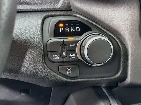 New 2026 RAM 1500 Express AWD/4WD image 16